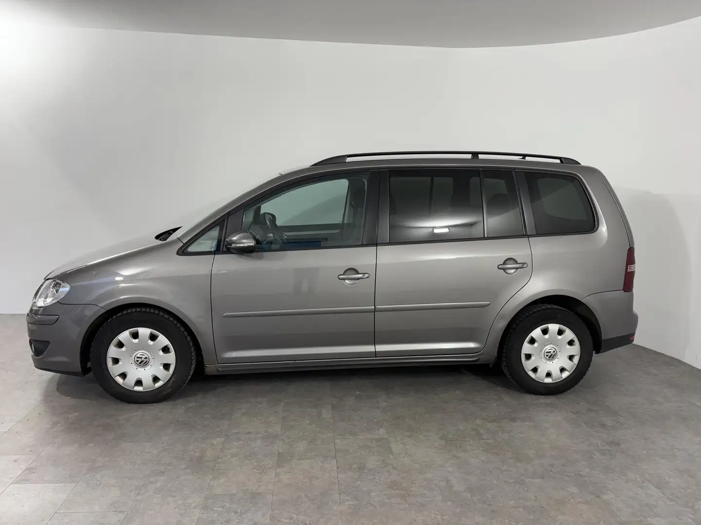 Volkswagen Touran 1.9 TDI DPF Trendline B 77 kW (105 PS), Schalt.... Grau - 2