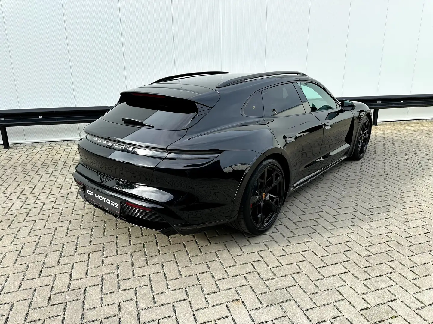 Porsche Taycan 4 CROSS TURISMO | PANO | TV | BOSE | 360° | BTW Zwart - 2