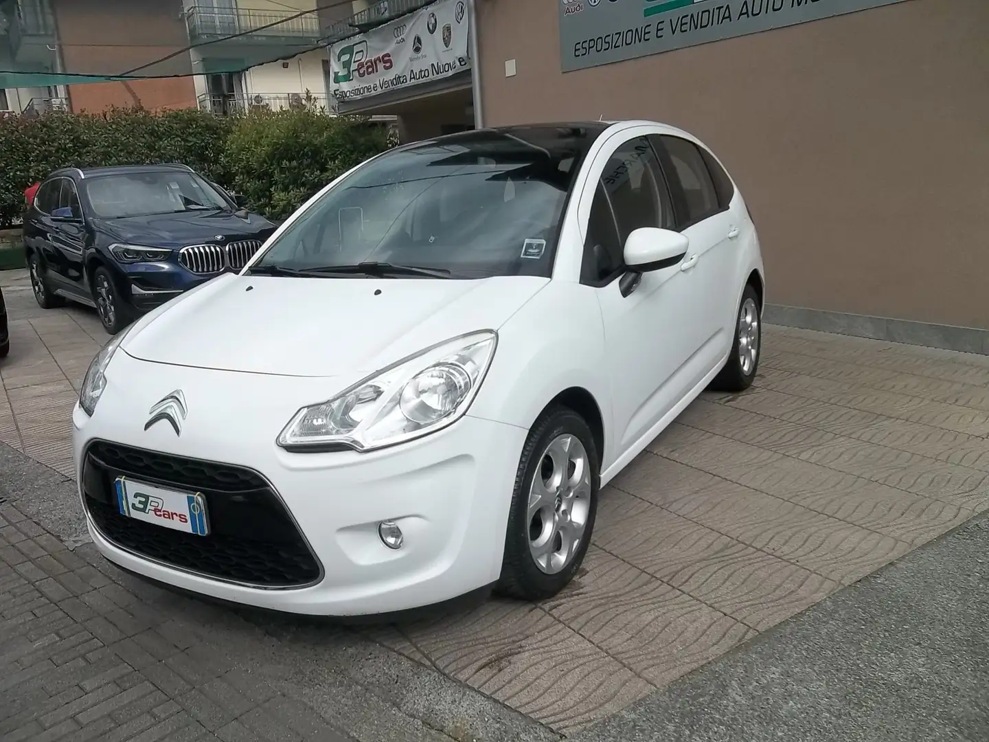 Citroen C3 C3 1.1Exclusive Gpl (eco.) Bílá - 2