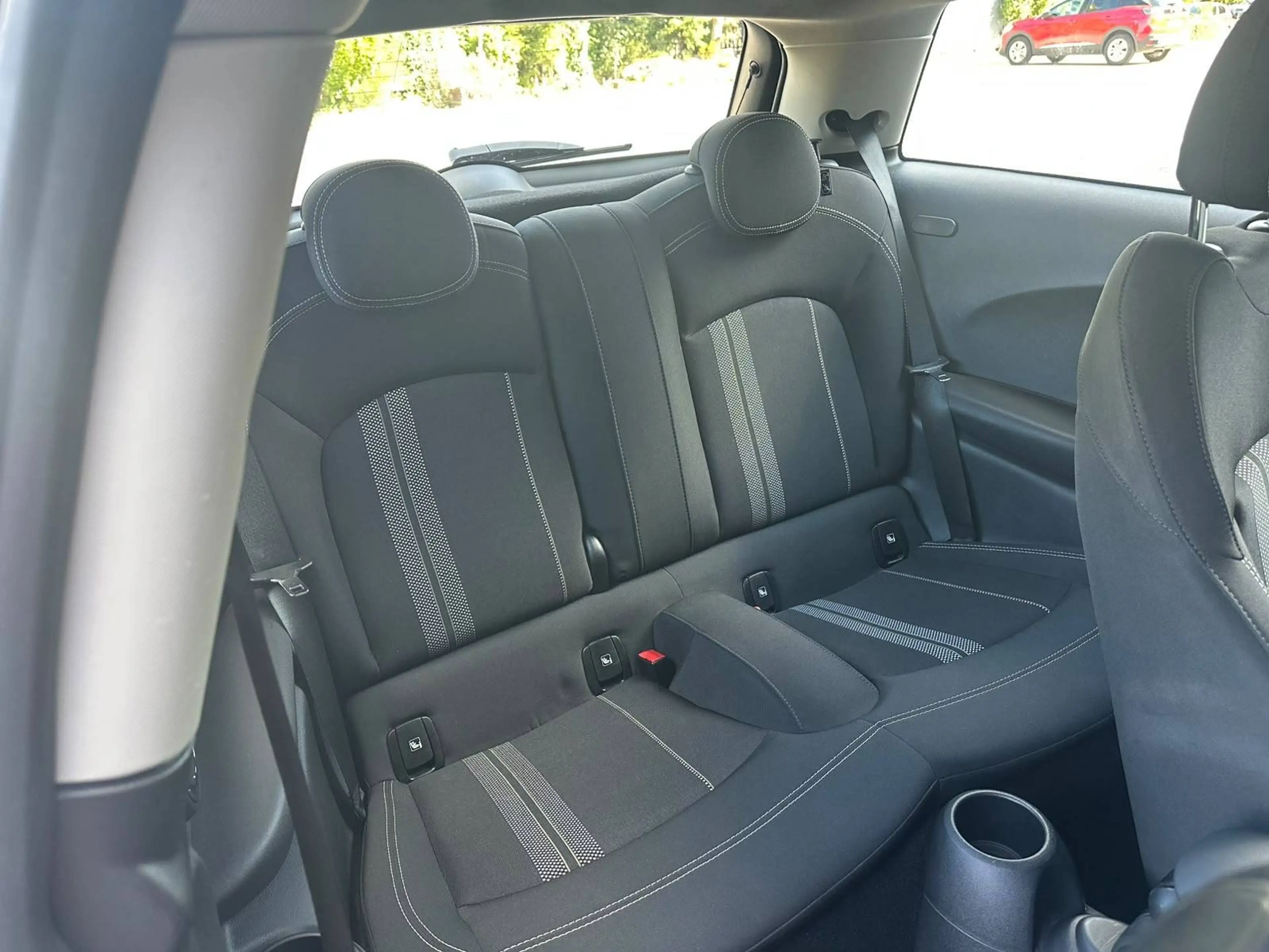 MINI Cooper SE e-Mini 28.9 kWh Cooper SE — photo 12