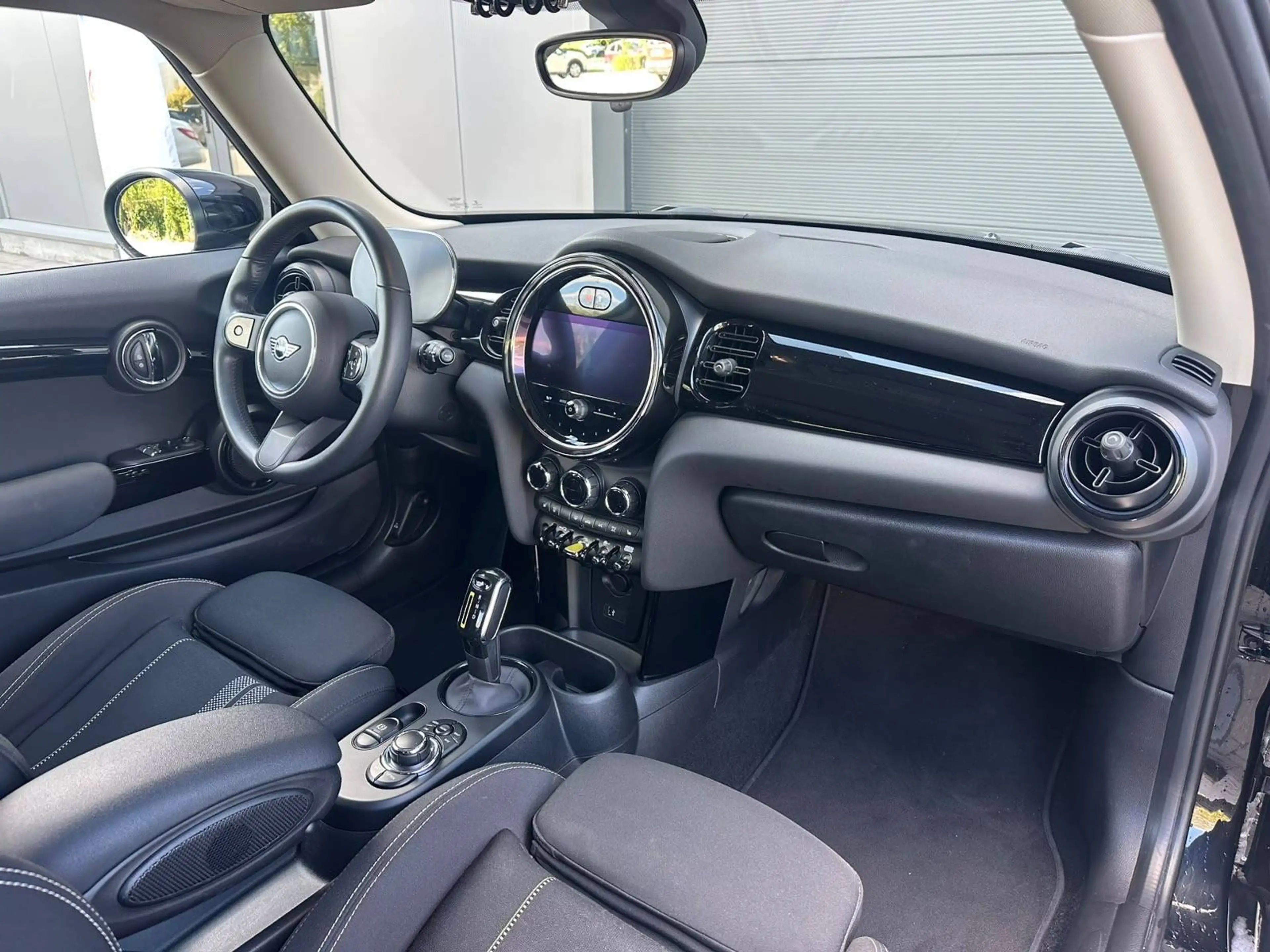 MINI Cooper SE e-Mini 28.9 kWh Cooper SE — photo 8