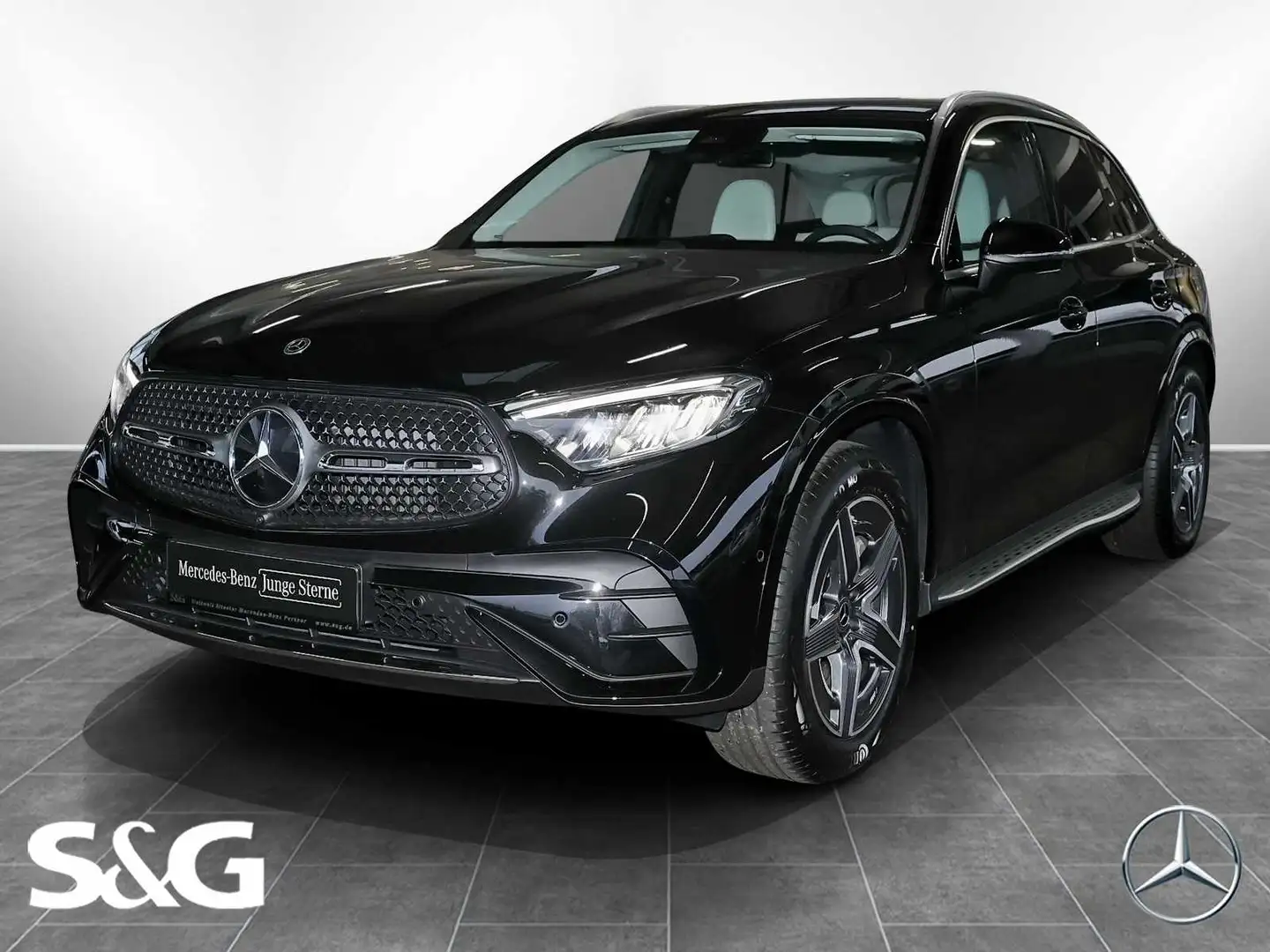 Mercedes-Benz GLC 200 4M AMG AHK+TOTWINKEL+DISTRONIC+360°+19" Czarny - 1