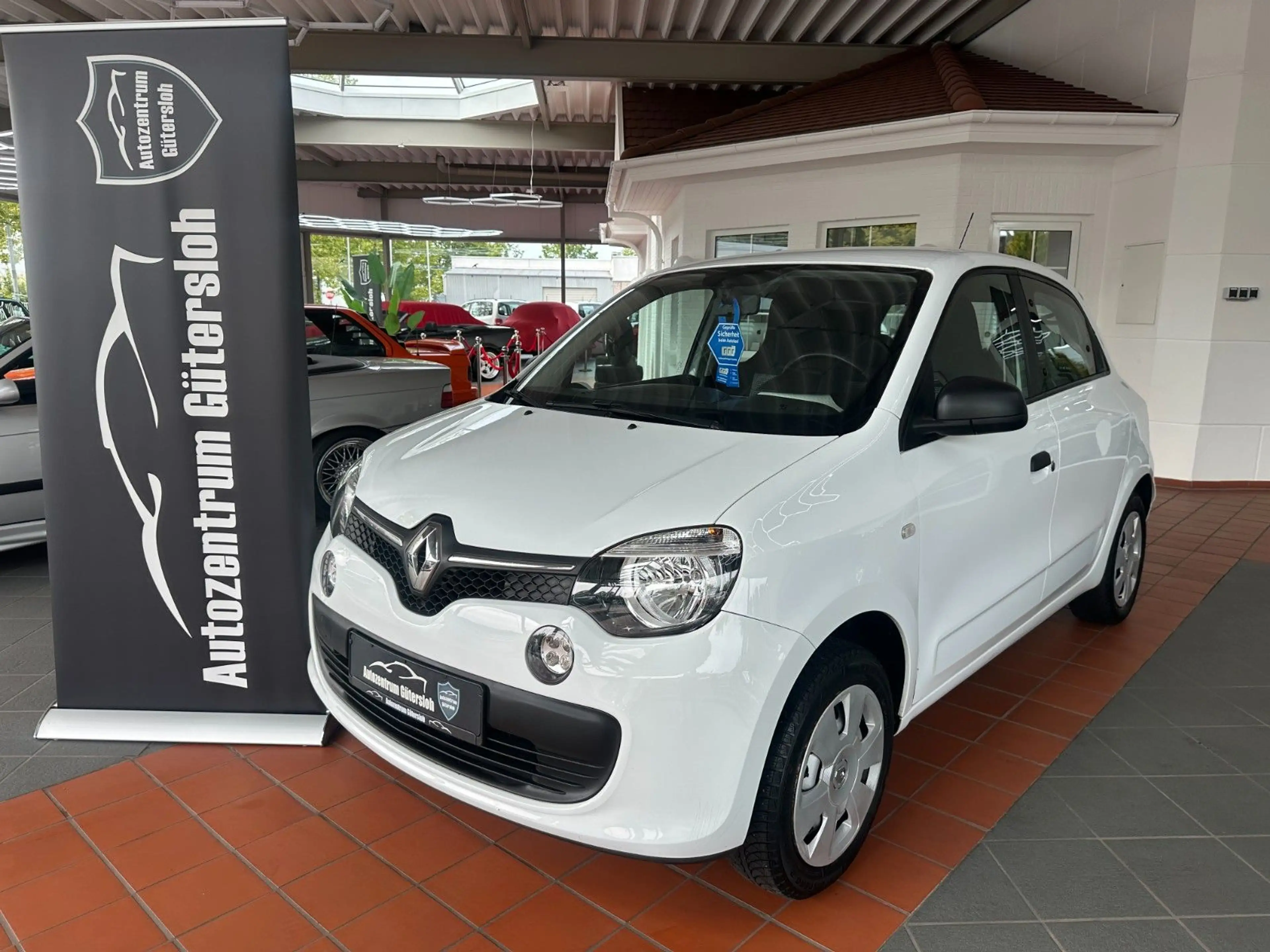 Renault Twingo Life * 1. Hand / Garantie *