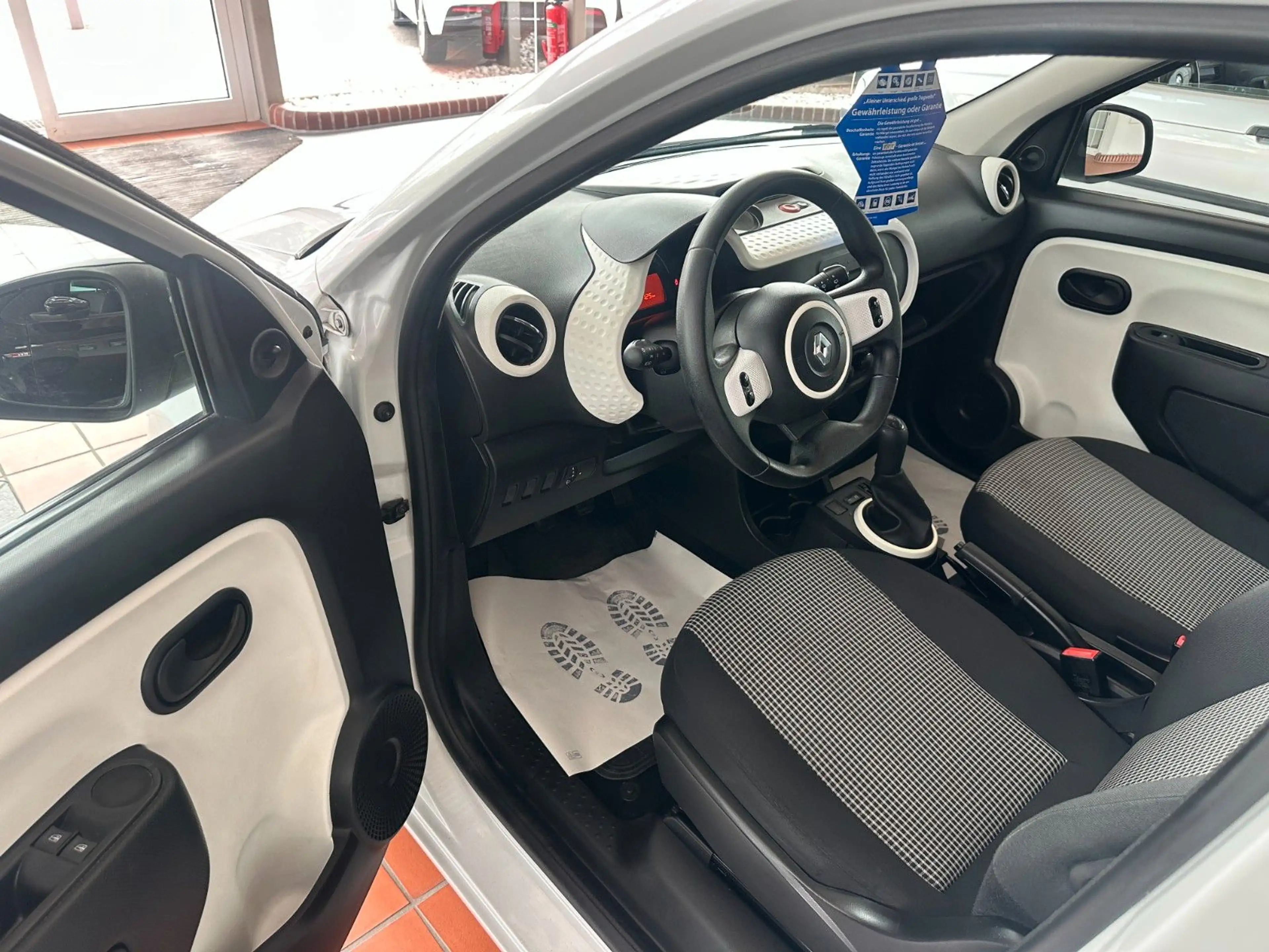 Renault Twingo Life * 1. Hand / Garantie * — photo 5