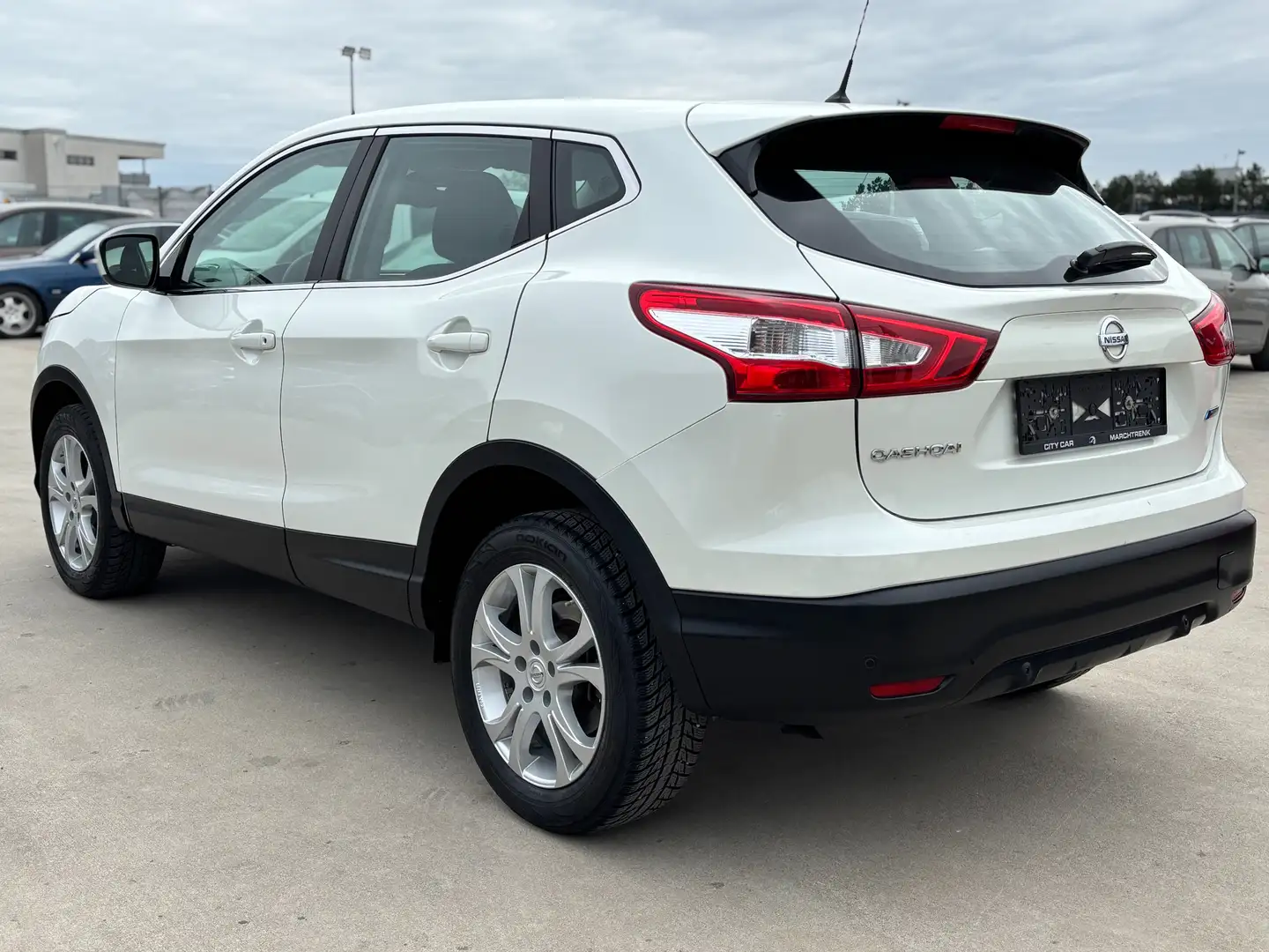 Nissan Qashqai *PICKERL NEU 04/26* 1,5 dCi Visia Blanc - 2