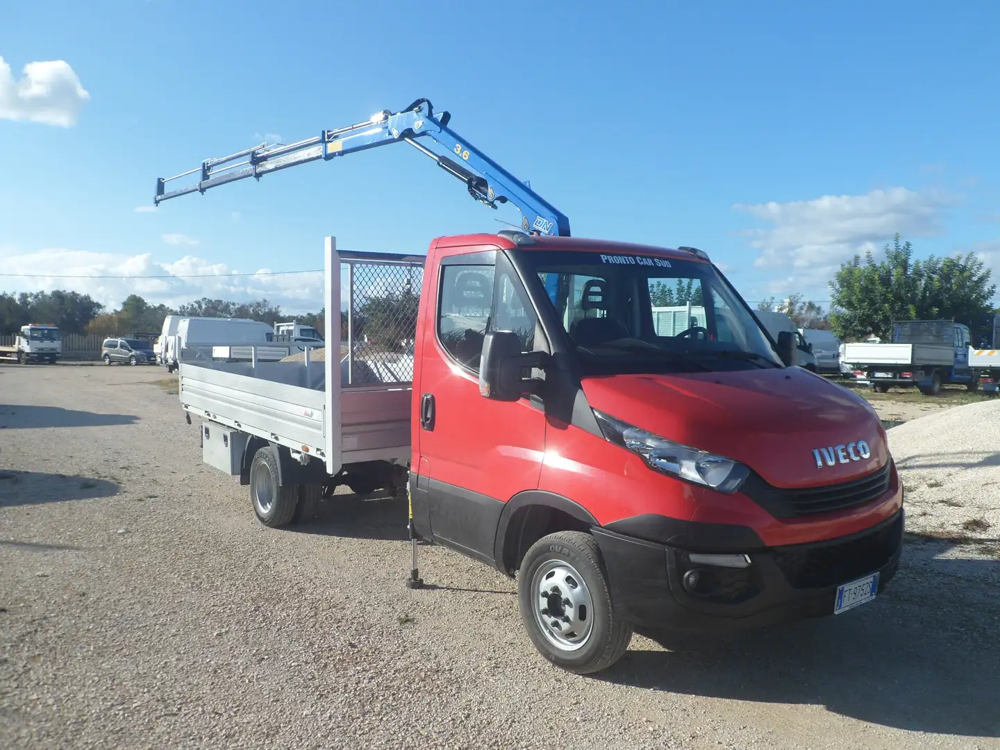 Iveco Daily 35c14 cassone con gru Rosso - 2