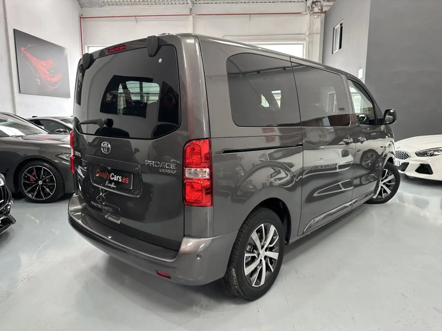 Toyota Proace Family L1 2.0D 8pl. Advance Plus Aut. 140 Marrón - 2