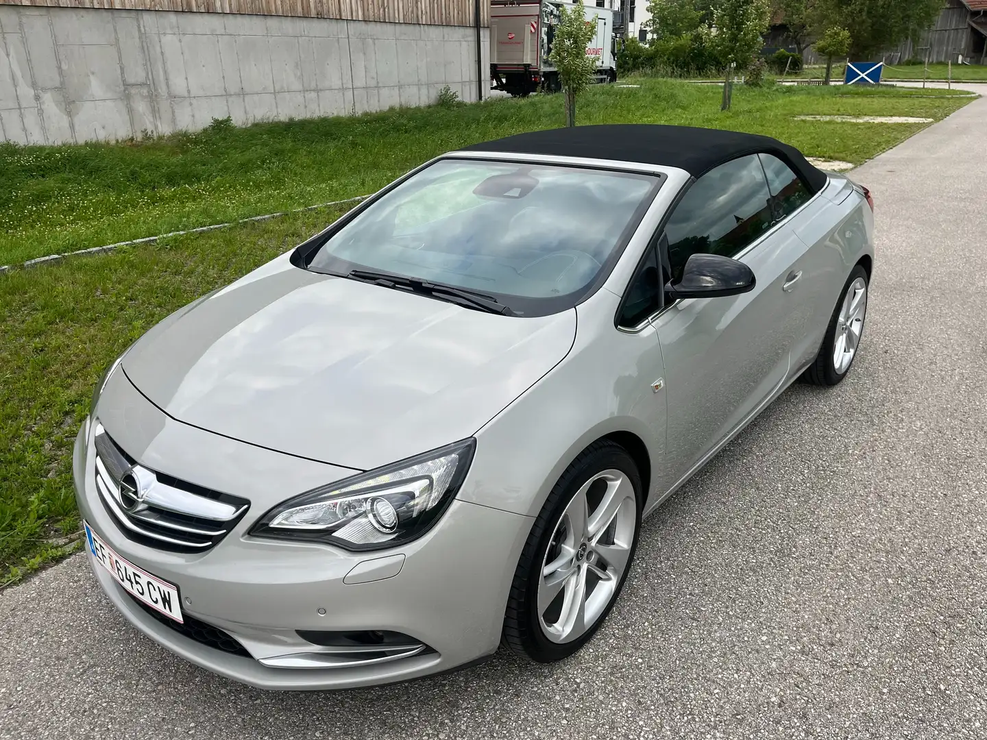 Opel Cascada Cascada 1,4 Turbo Ecoflex Edition Šedá - 1