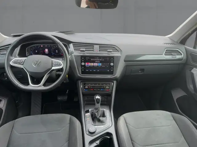 Volkswagen Tiguan view 9