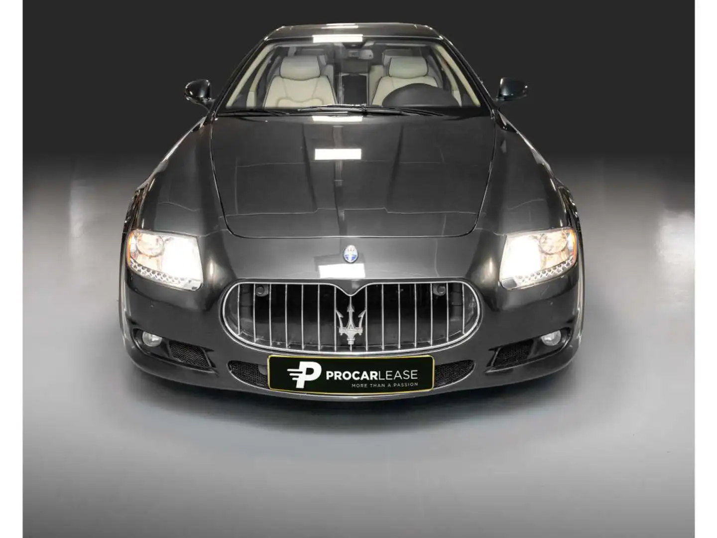 Maserati Quattroporte QUATTROPORTE S / COLLECTOR/ TOP ZUSTAND Šedá - 2