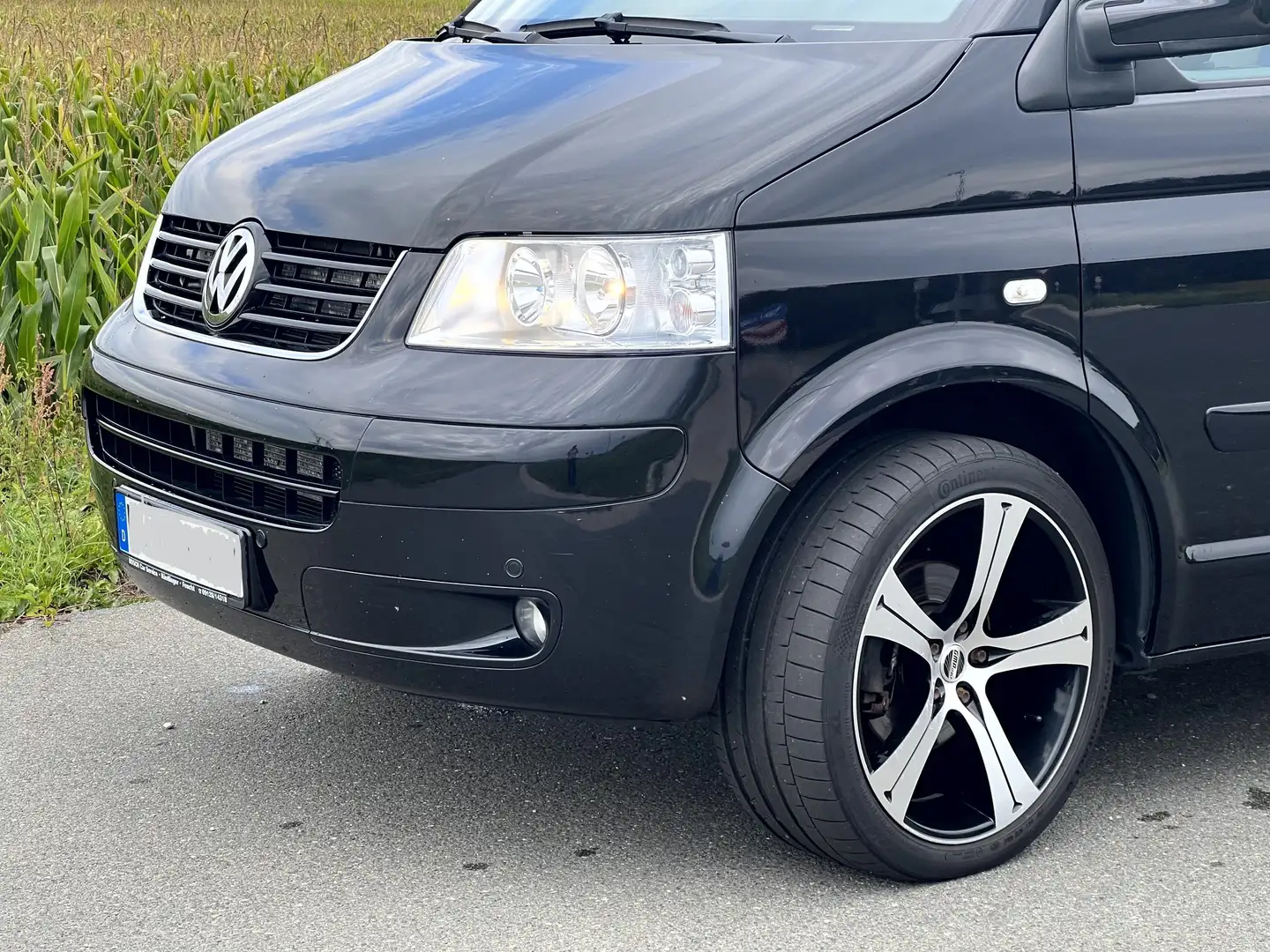 Volkswagen T5 California 2,5 TDI 174 PS - Original VW Camping-Ausstattung Schwarz - 2