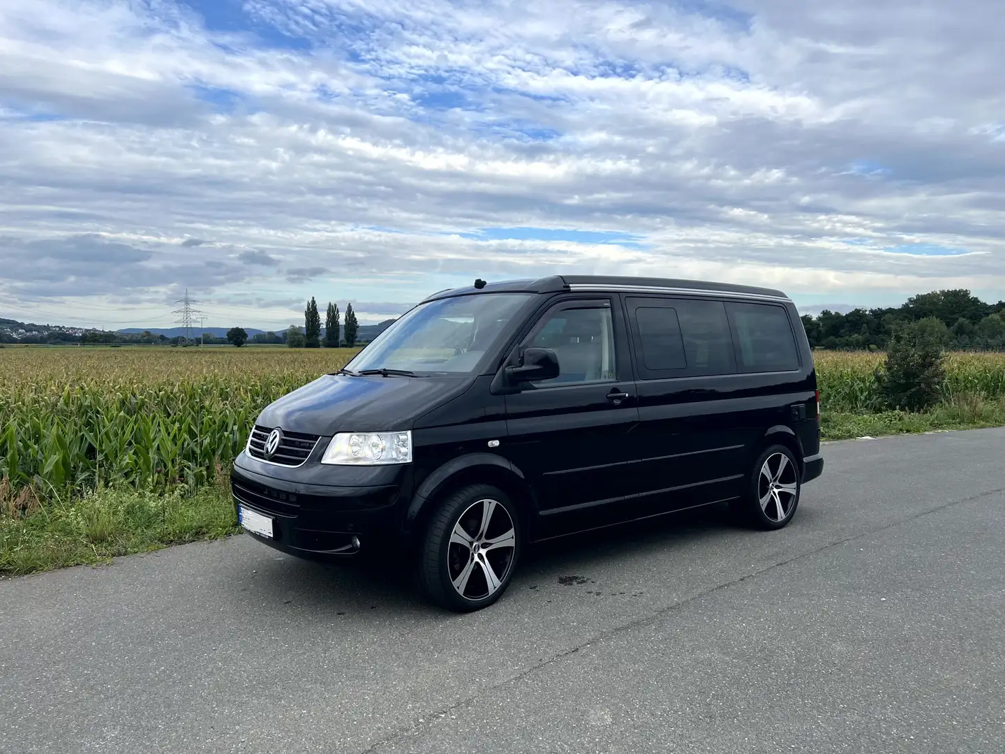 Volkswagen T5 California 2,5 TDI 174 PS - Original VW Camping-Ausstattung Schwarz - 1