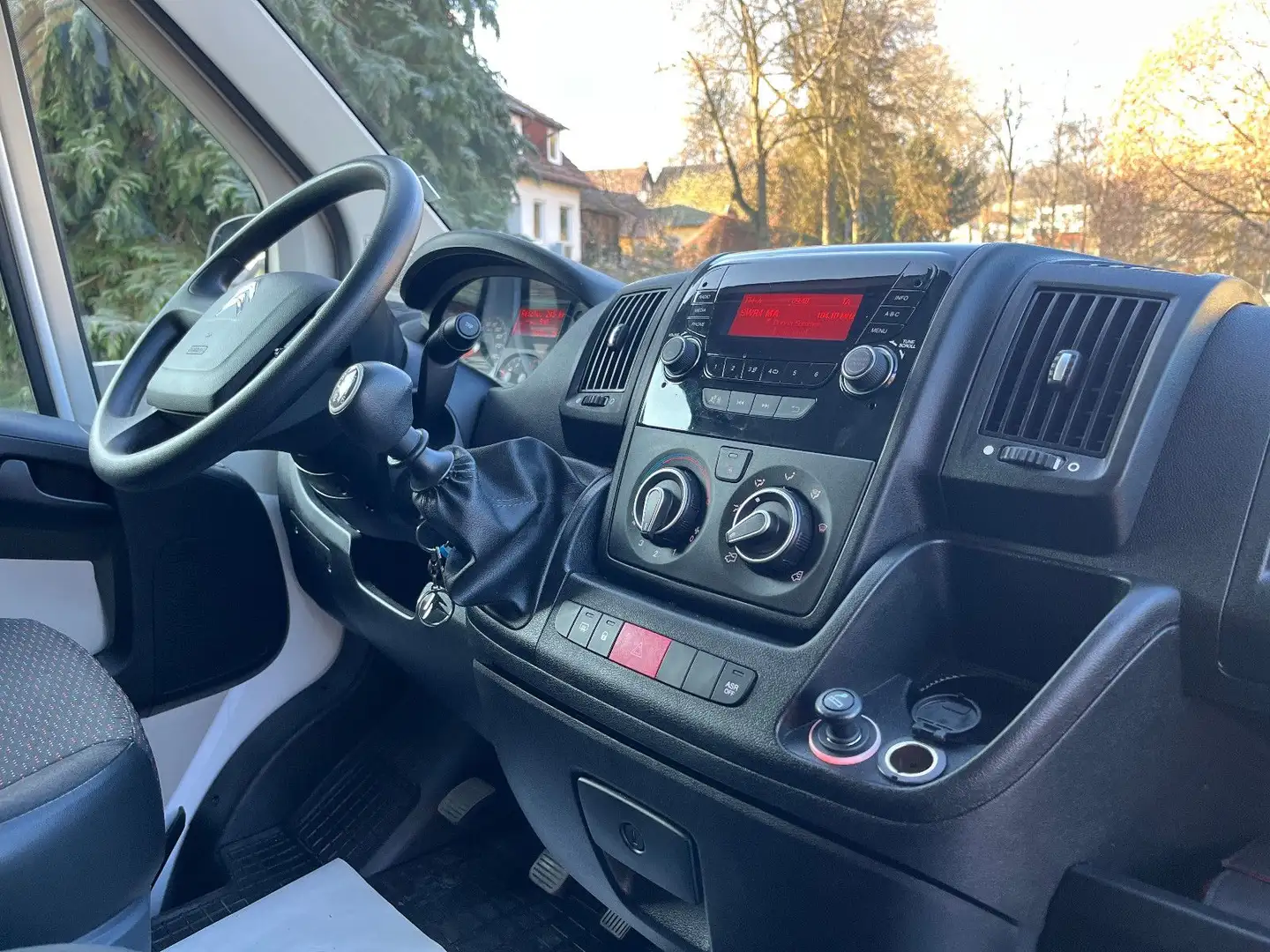 Citroen Jumper JUMPER XXL KOFFER MIT PORTALTÜREN TEMPOMAT LED Blanc - 2