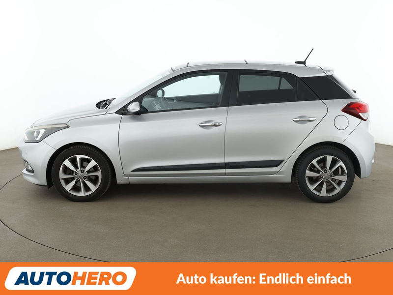 Hyundai i20 1.1 CRDi Style*PDC*SHZ*LHZ*TEMPO*KLIMA*GARANTIE* — photo 3