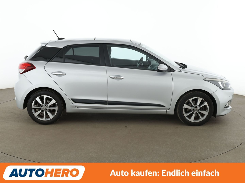 Hyundai i20 1.1 CRDi Style*PDC*SHZ*LHZ*TEMPO*KLIMA*GARANTIE* — photo 7