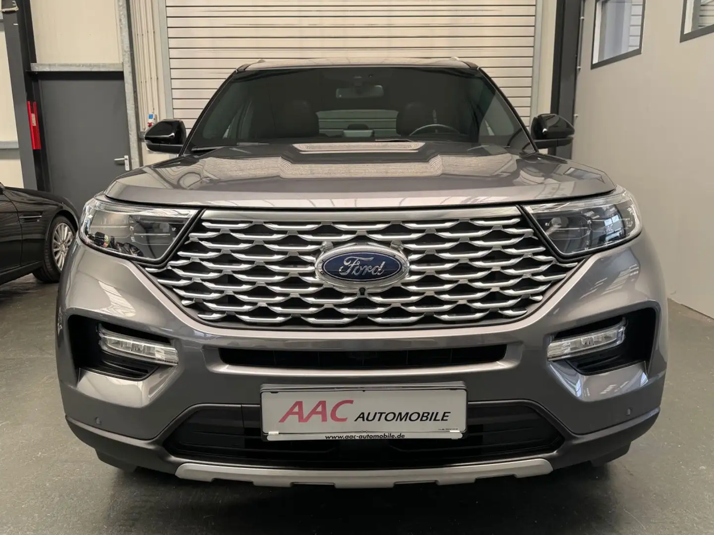 Ford Explorer 3,0 l EcoBoost PHEV 4x4 Platinum/7-Sitz Gris - 2