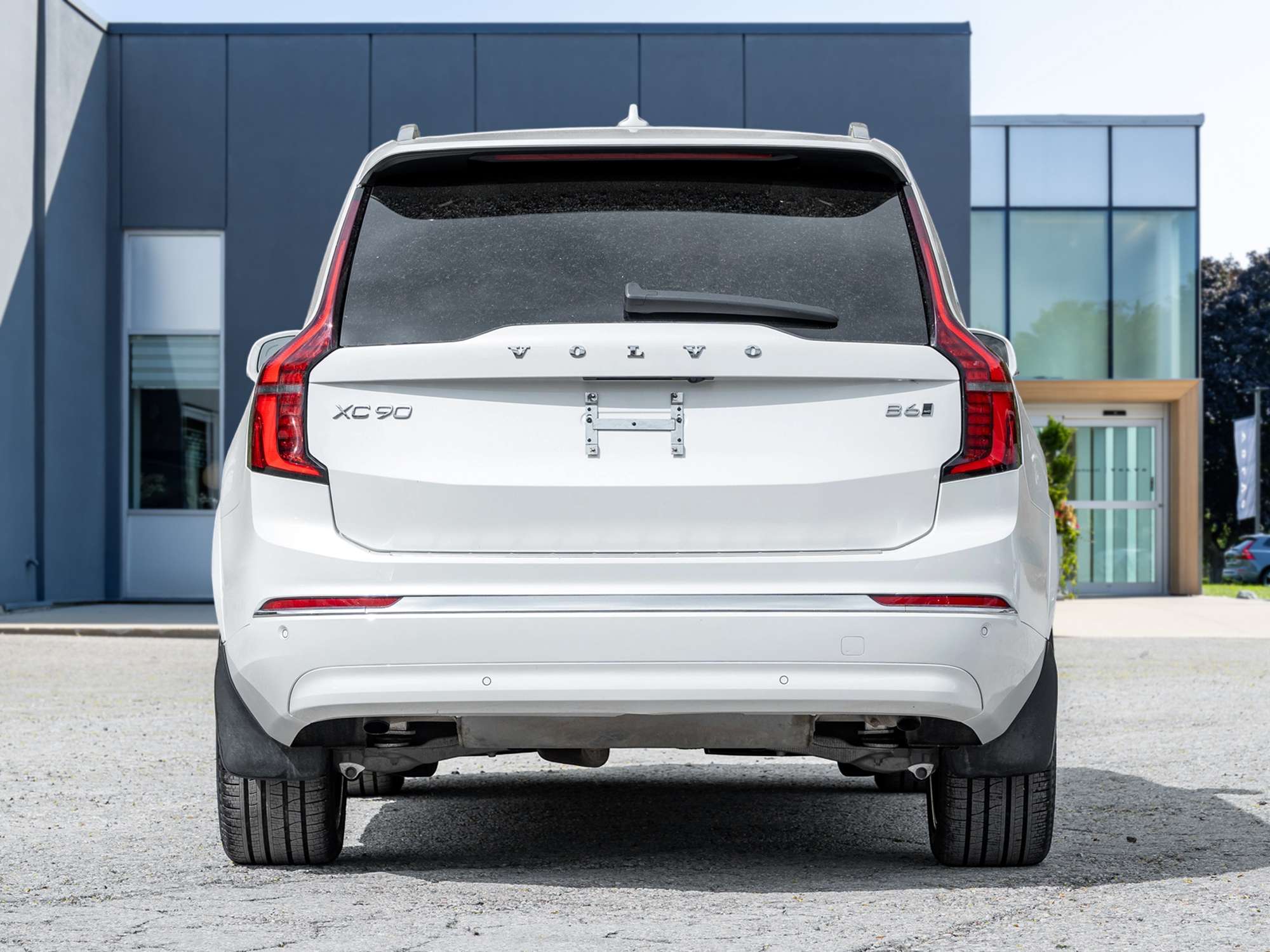 2026 Volvo XC90 B6 AWD PLUS 7-Seater |REAR CAMERA WASHER |2.99%* thumb 6