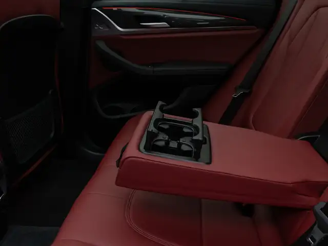 BMW X3 M view 27