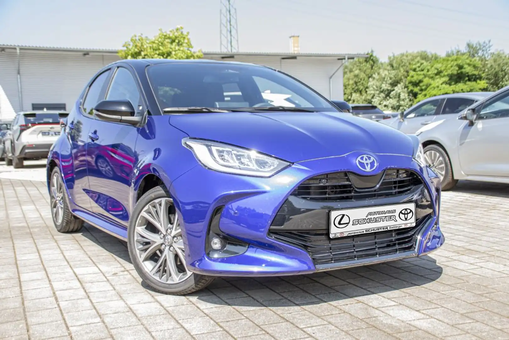 Toyota Yaris Hybrid 130 1.5 Style Plus *Style Safety-Paket* Albastru - 1