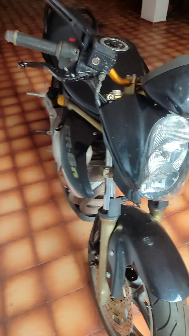 Kawasaki ER - 6 N Noir - 1