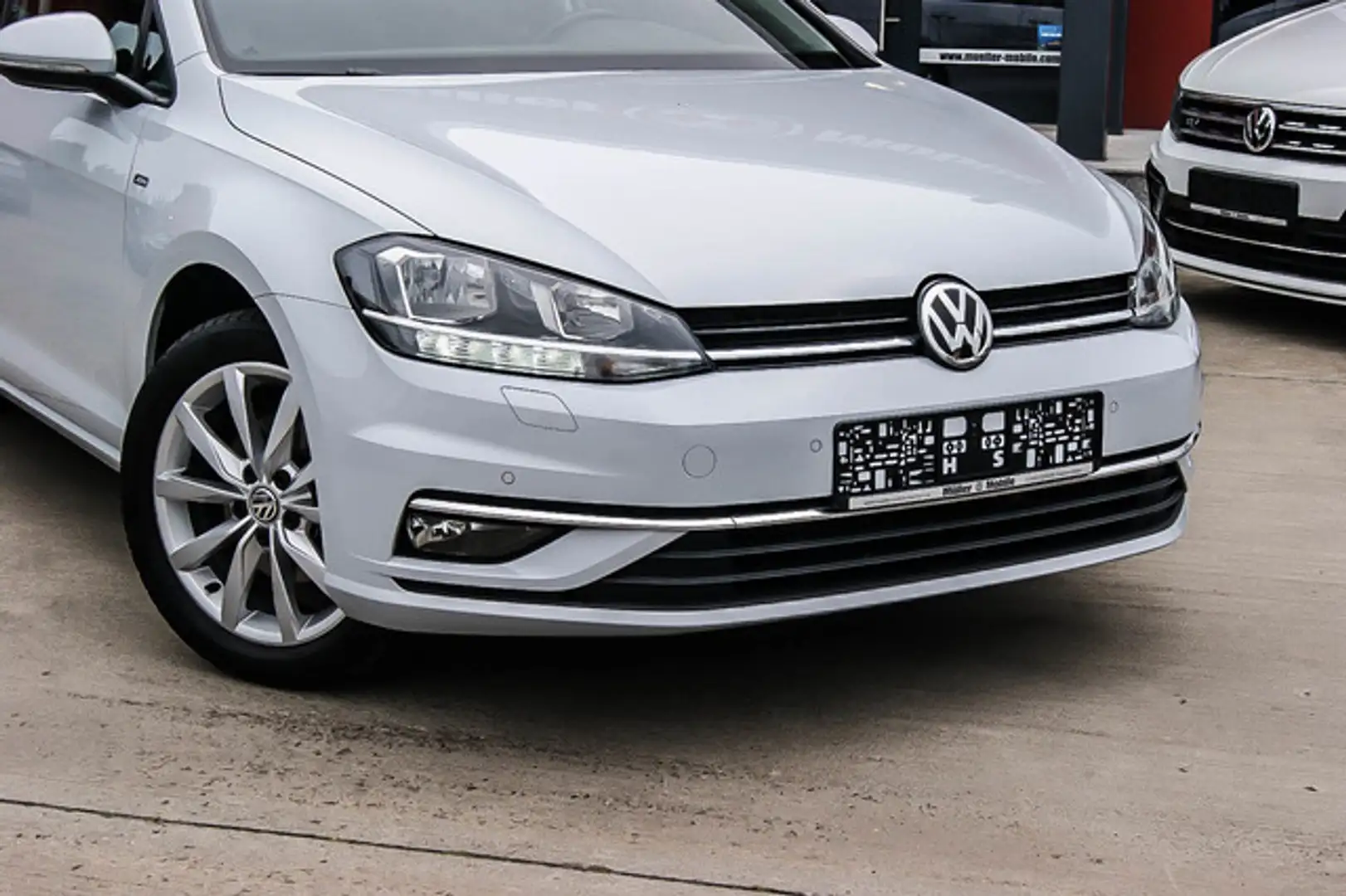 Volkswagen Golf Variant VII 14TSI DSG JOIN ANHZV KAMERA PDC Grau - 2