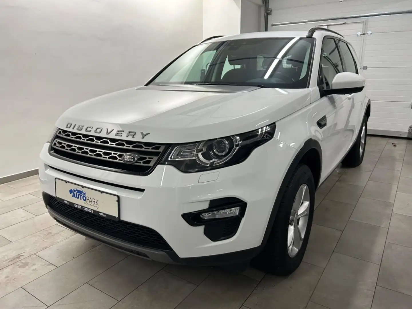 Land Rover Discovery Sport SE TD4 AWD Weiß - 1