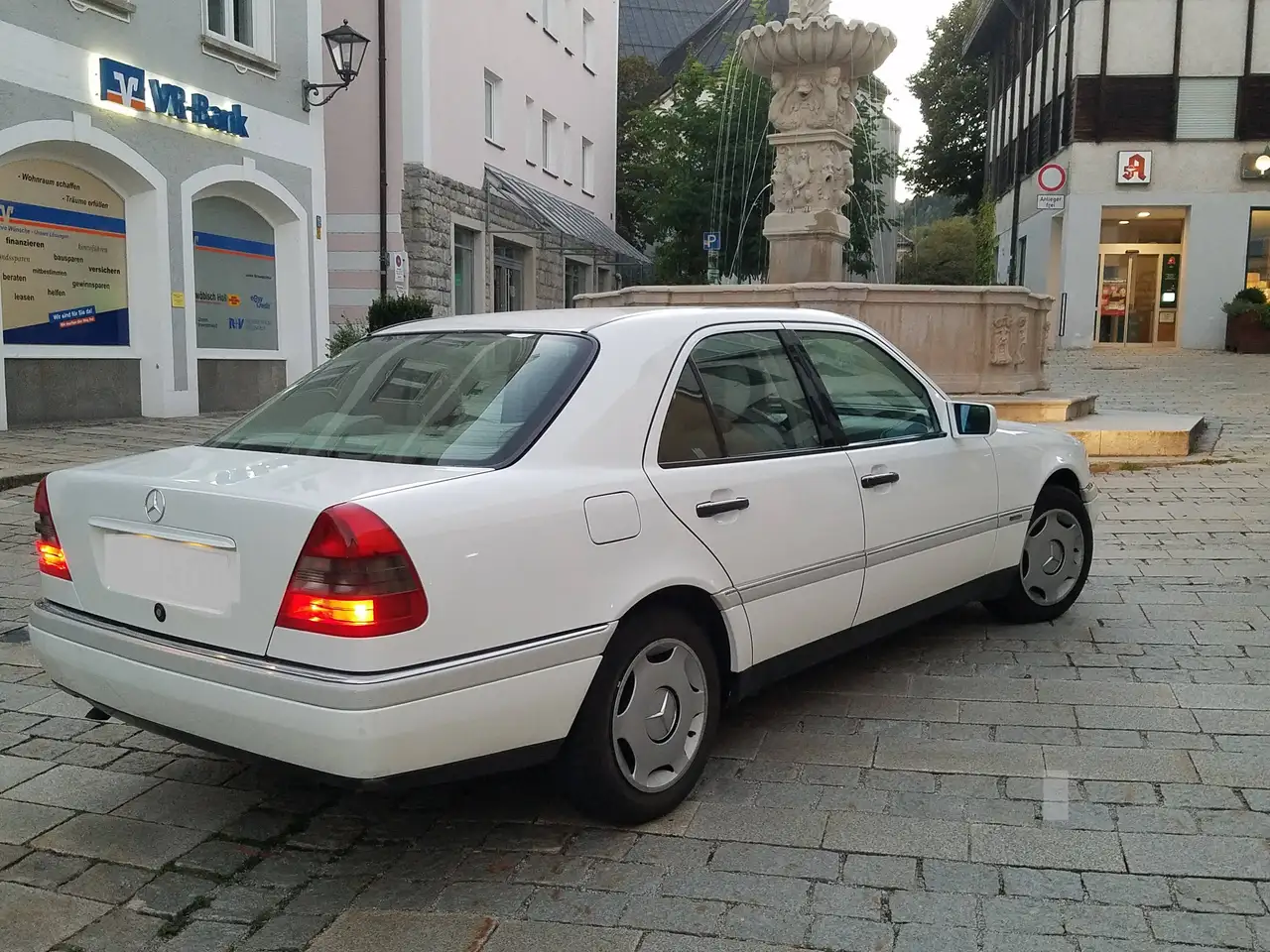 Mercedes-Benz C 180 Elegance, foto 6