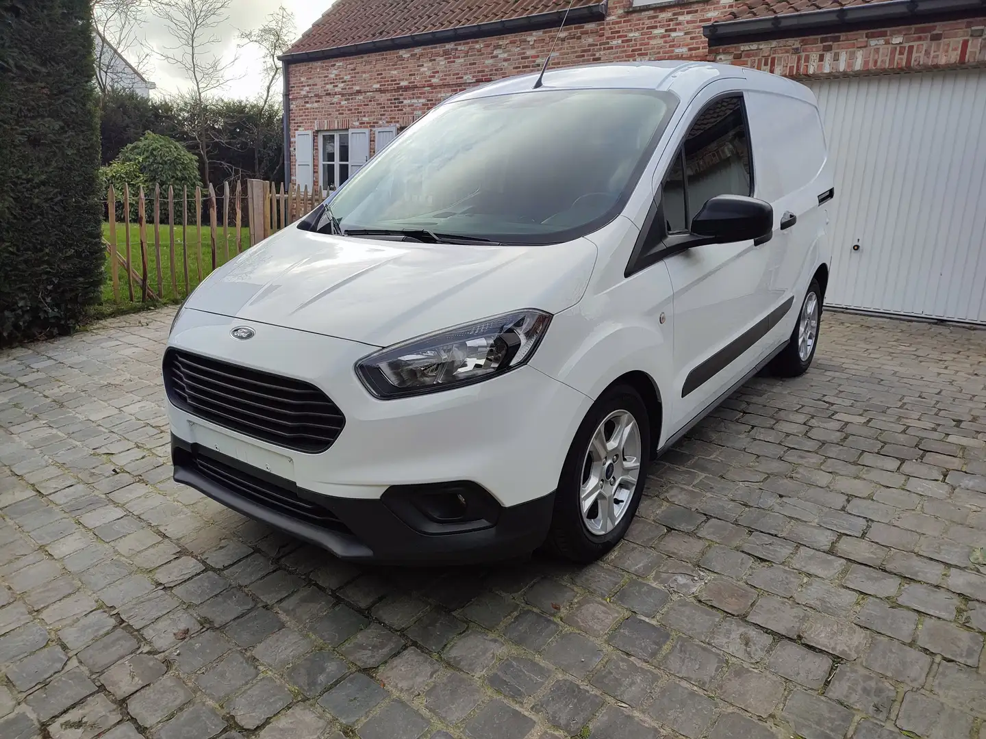 Ford Transit Courier 1.0L UTILITAIRE CLIM JANTES ALU 2 PORTES LATERALES Weiß - 1