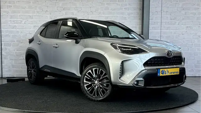 Toyota Yaris Cross 1.5 Hybrid Adventure / Bi-Tone / Stoelver. / Carpl