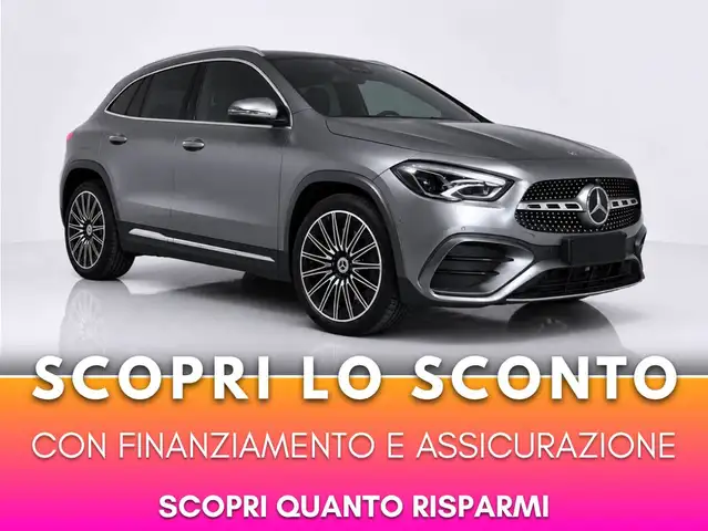 Mercedes-Benz GLA 250 AMG Line Premium 2.0 225 cv 4matic + Retrocamera