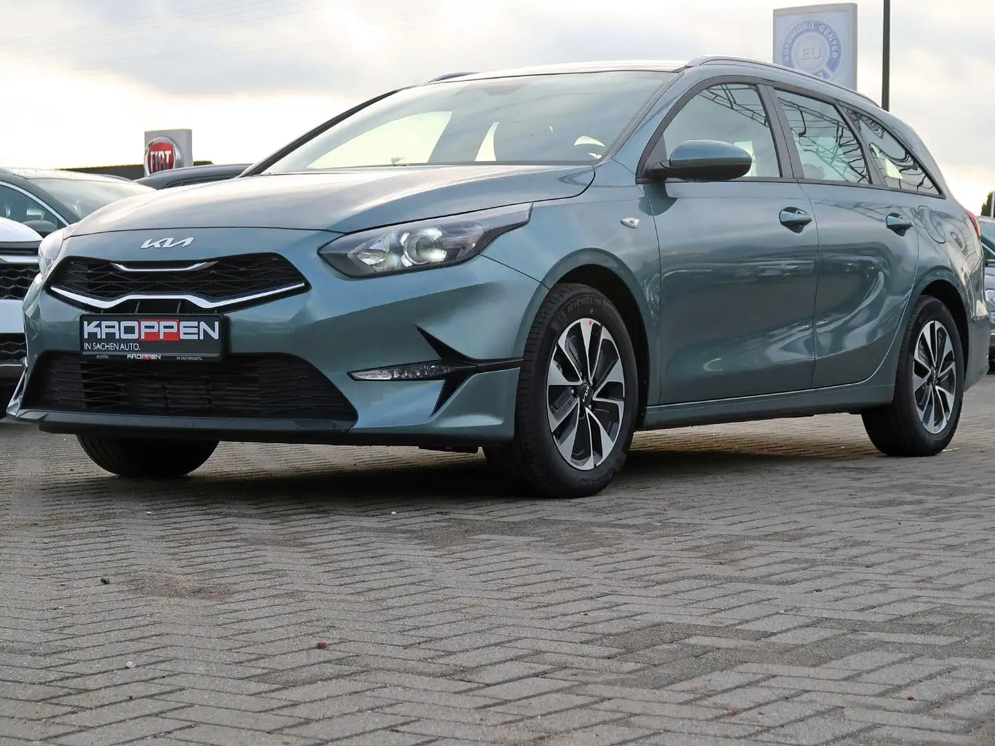 Kia Ceed SW / cee'd SW Vision DCT7 Navi SHZ LHZ Kam Grün - 2