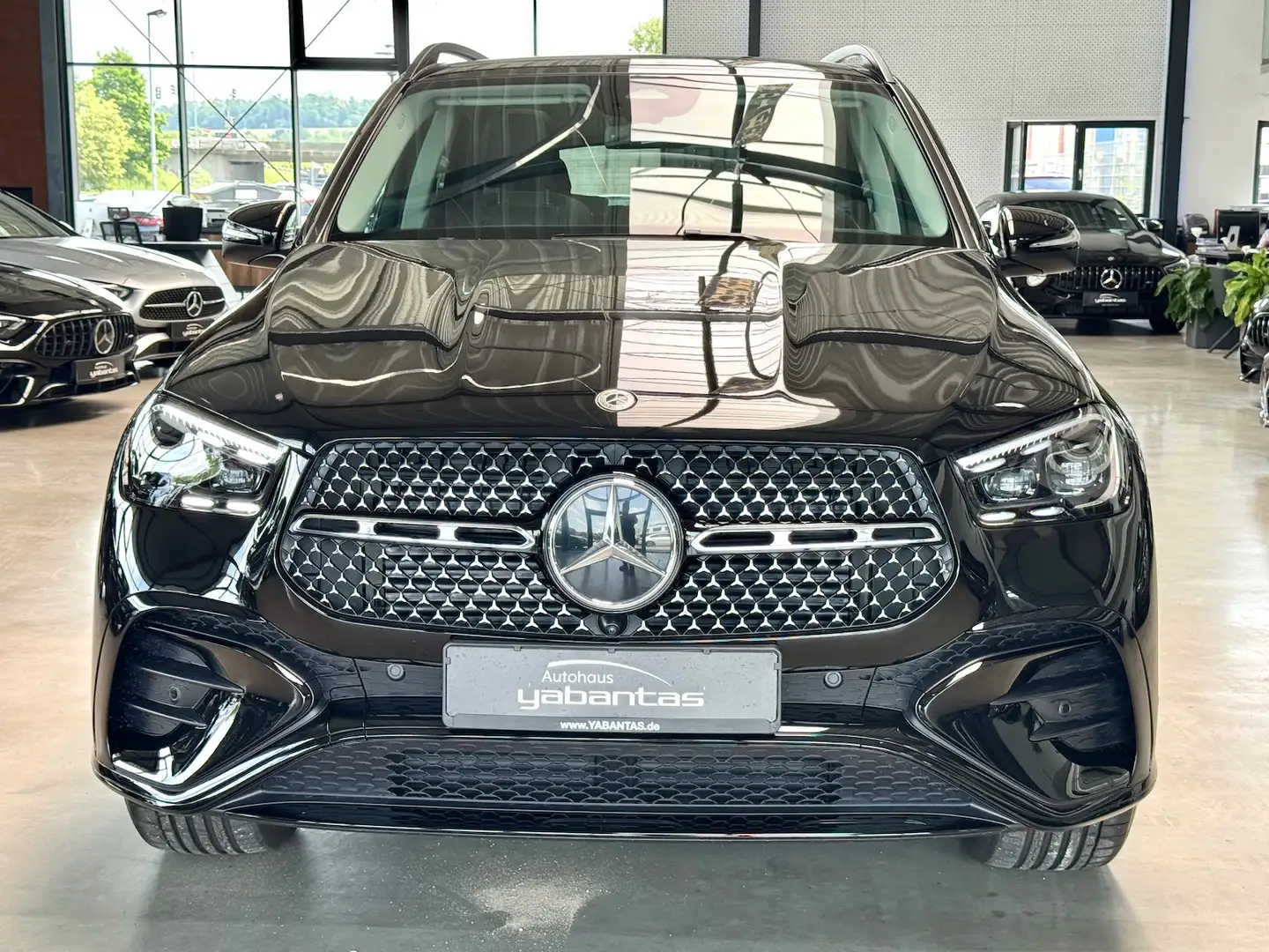 Mercedes-Benz GLE 300 AMG Night Pano AIRMATIC 360°-K AHK KEYLESS-GO Memo Schwarz - 2