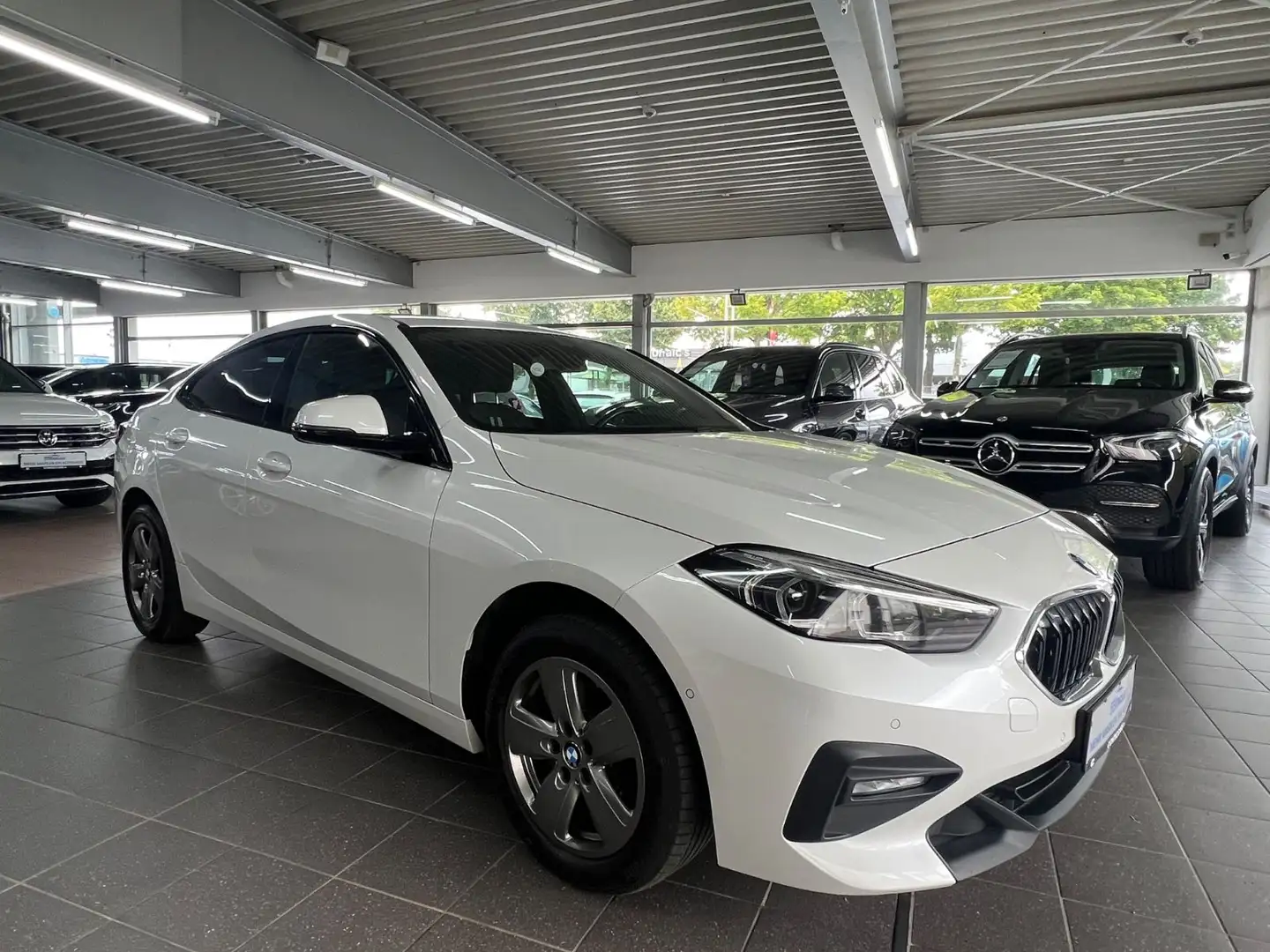 BMW 216 216d Gran Coupé Advantage DAB+HiFi+Pano+Park+LED Weiß - 2