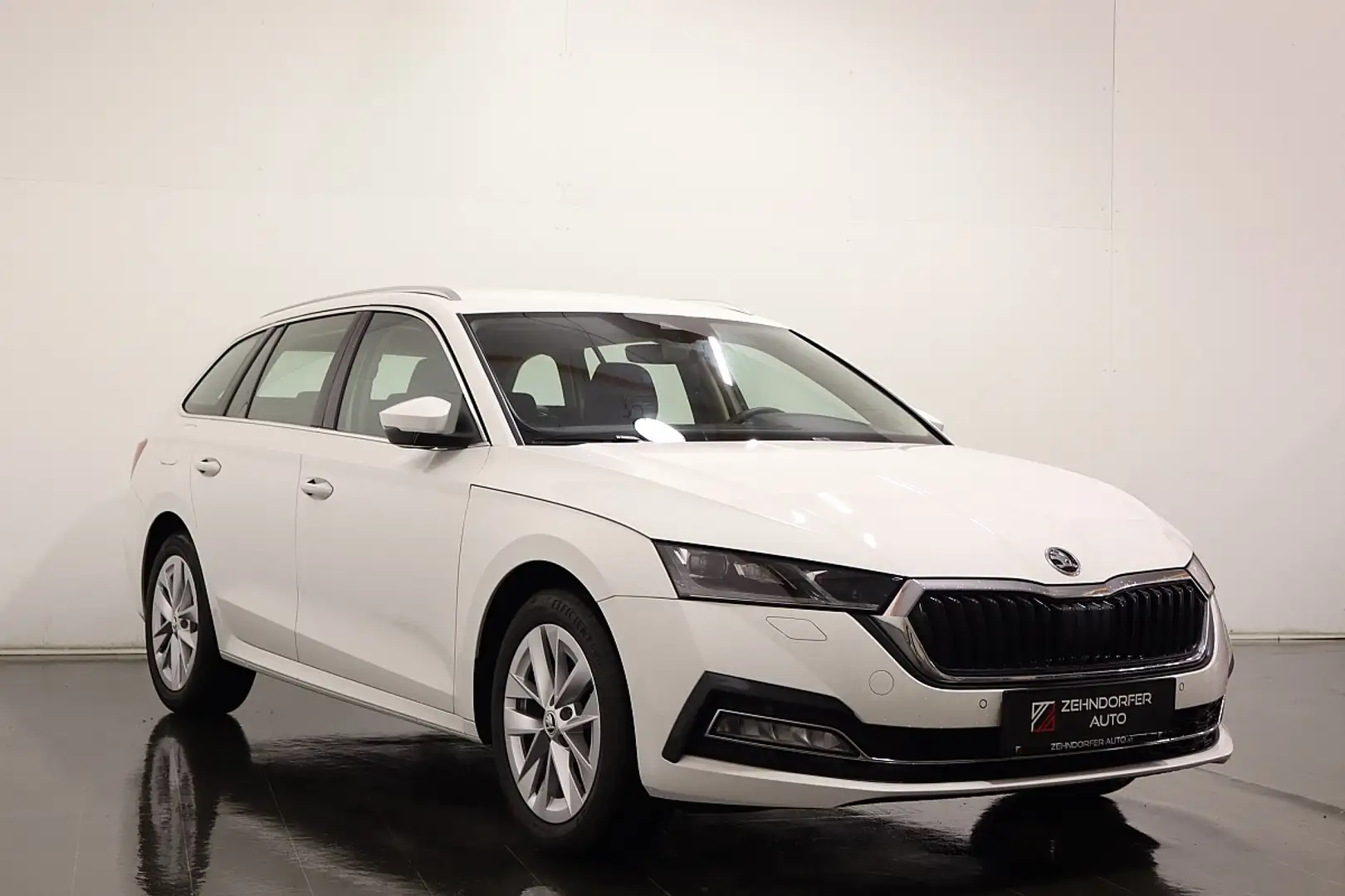 Skoda Octavia Combi 2,0 TDI Style / MATRIX / RFK / SHZ / SPUR... Weiß - 2