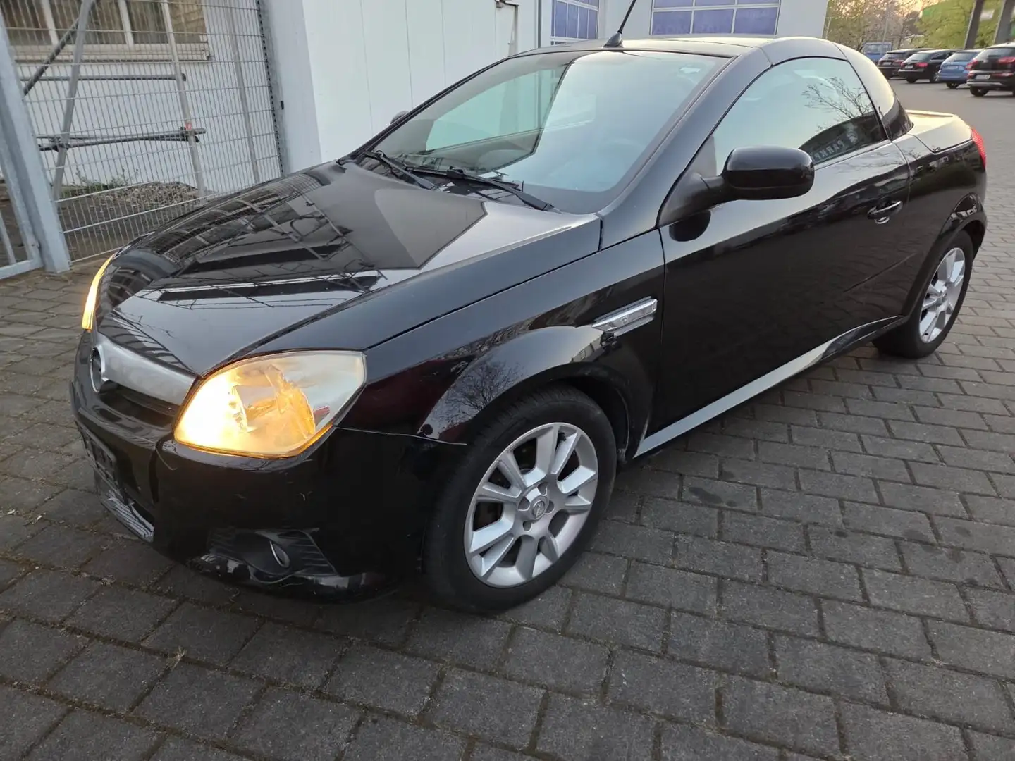 Opel Tigra Twin Top 1.8 (Enjoy) Noir - 1