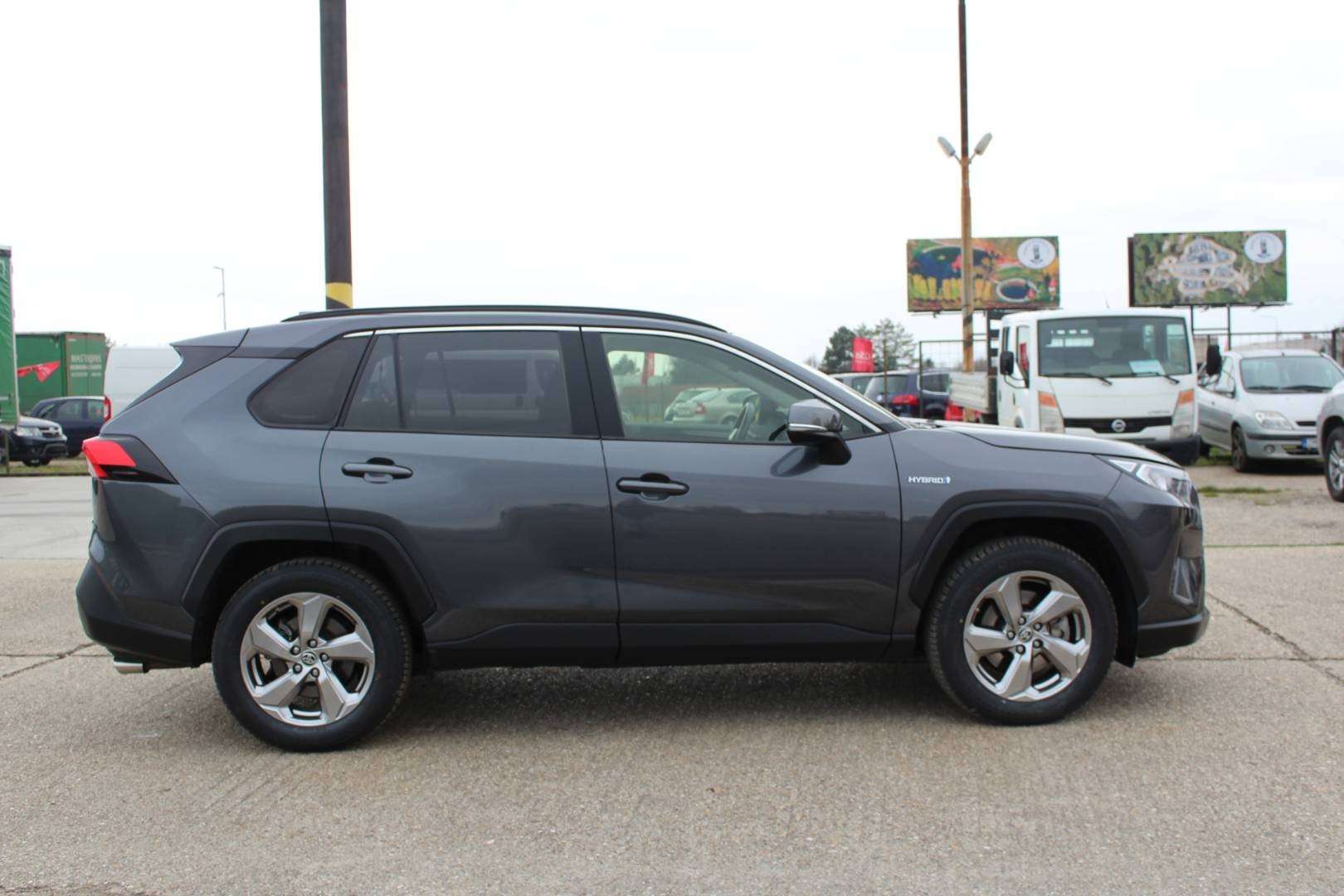 Second hand Toyota Rav4 2.5