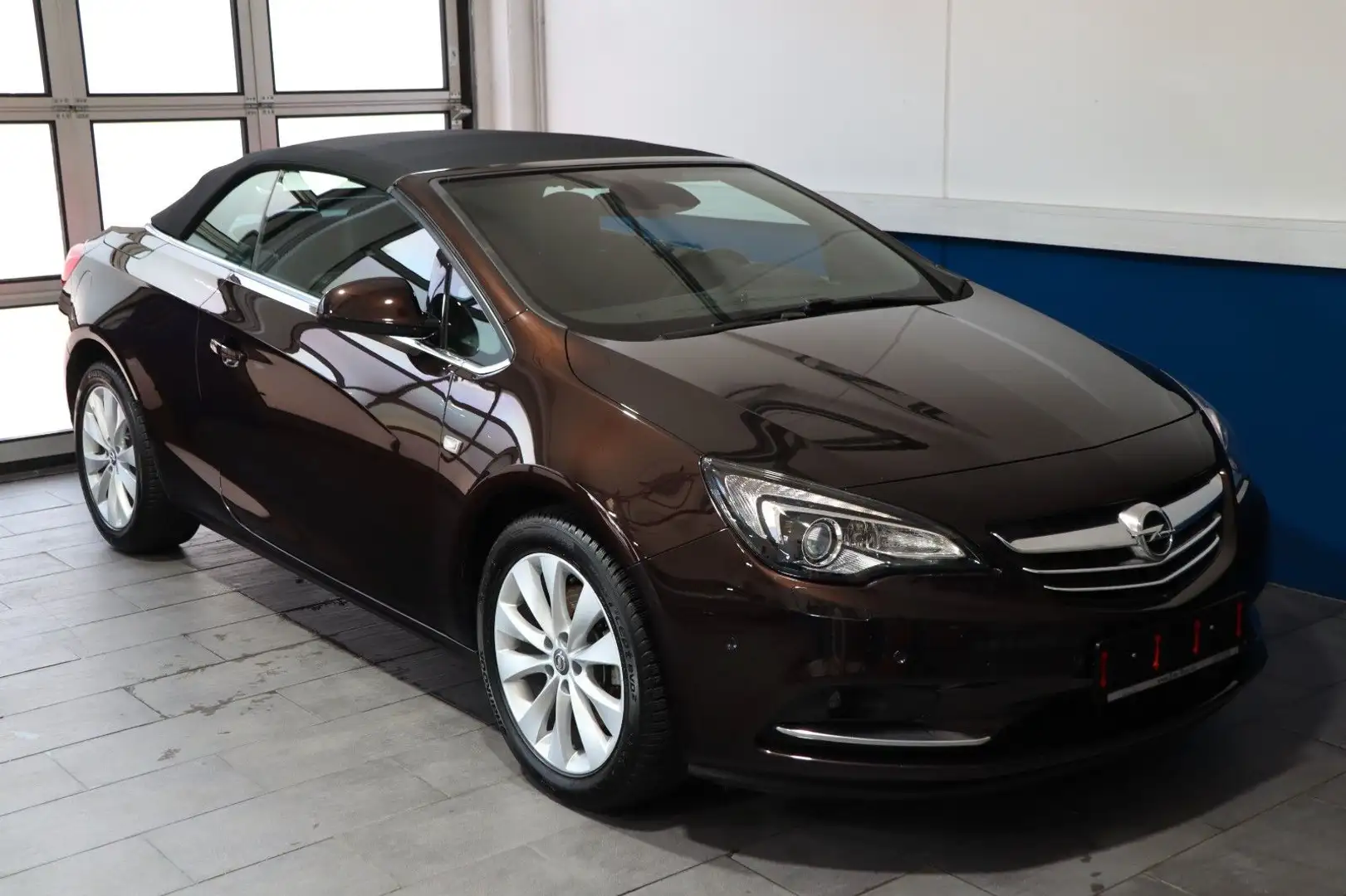 Opel Cascada Innovation ecoFlex 6-GANG+NAVI+BI-XENON Bruin - 1