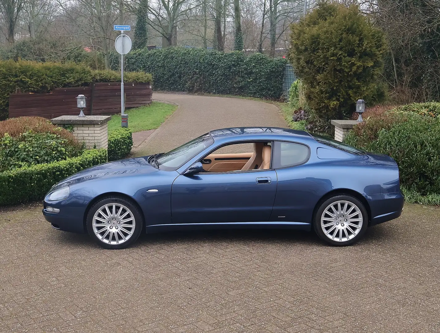 Maserati Coupe 4.2 Cambiocorsa Blau - 1
