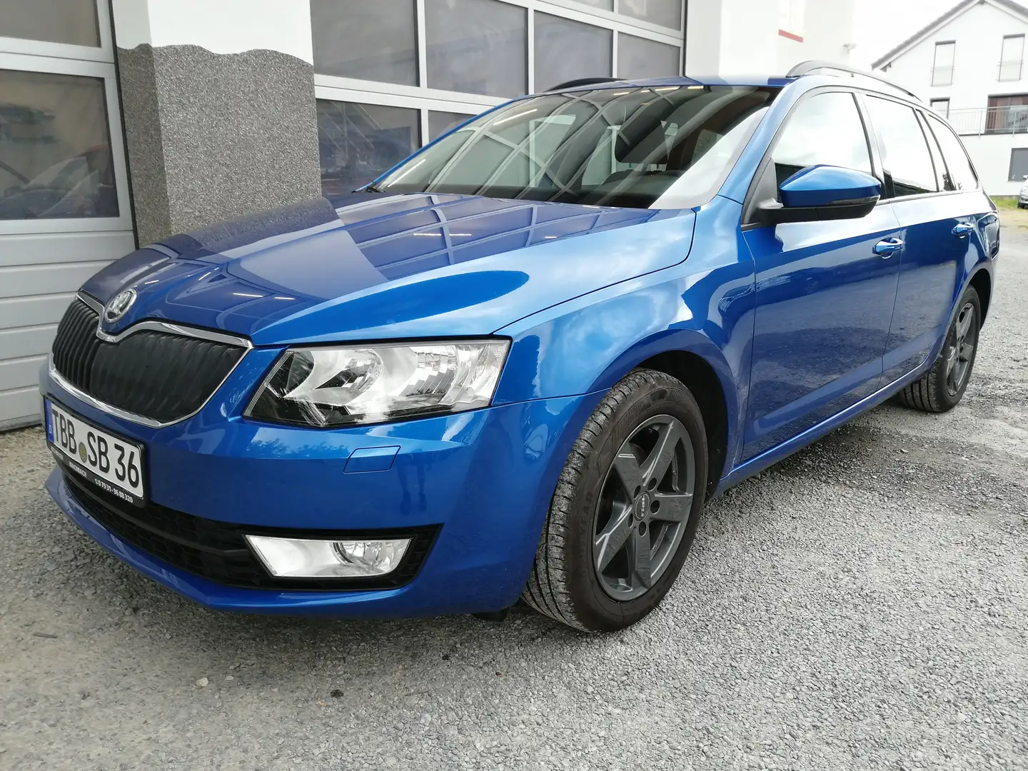 Skoda Octavia Ambition Blau - 2