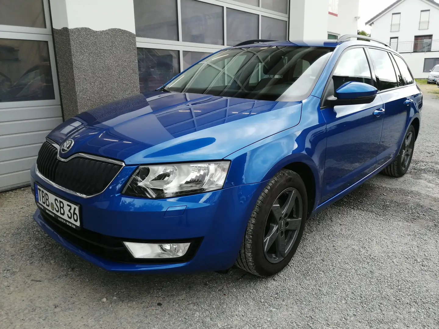 Skoda Octavia Ambition Blau - 1