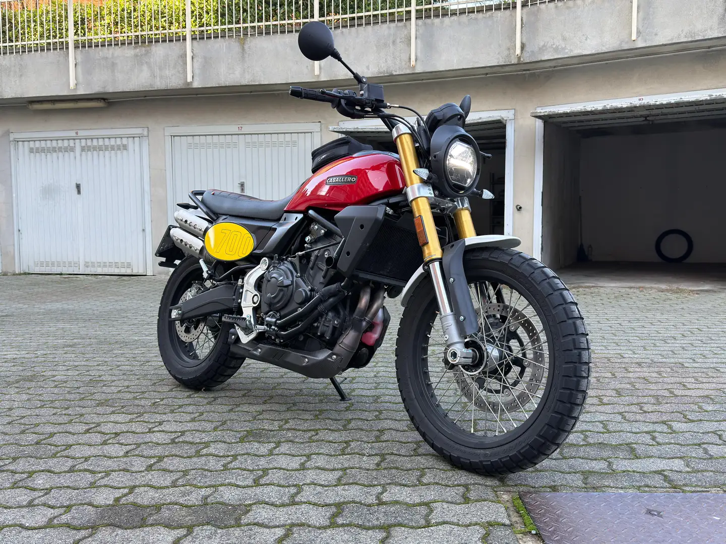 Fantic Caballero 700 Scrambler Rouge - 1