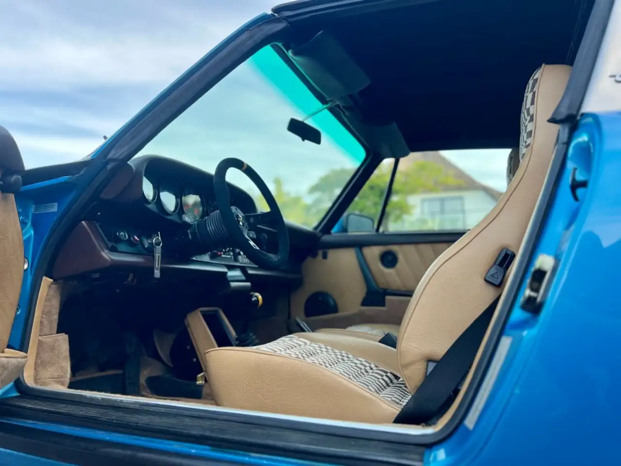 Porsche 911 3.0L SC Targa - Minerva Blue Metallic - Pascha Int, foto 6