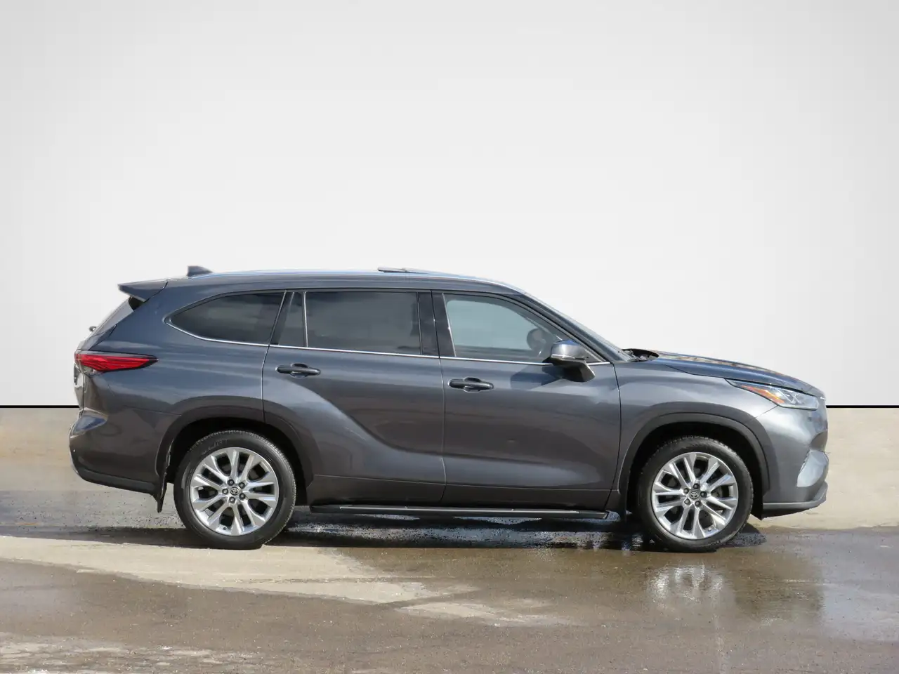 Toyota Highlander снимка Toyota Highlander