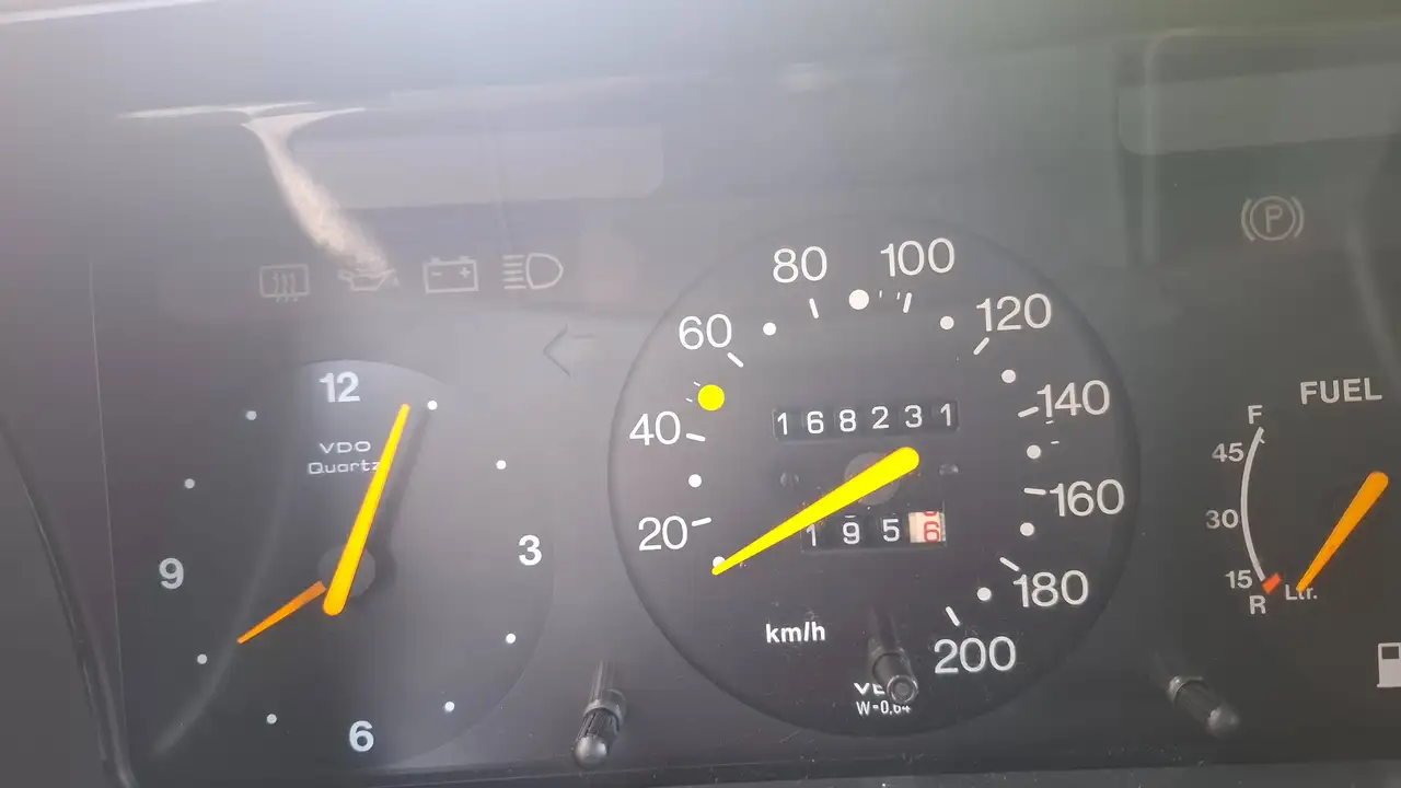 Saab 900 Sedan, foto 12