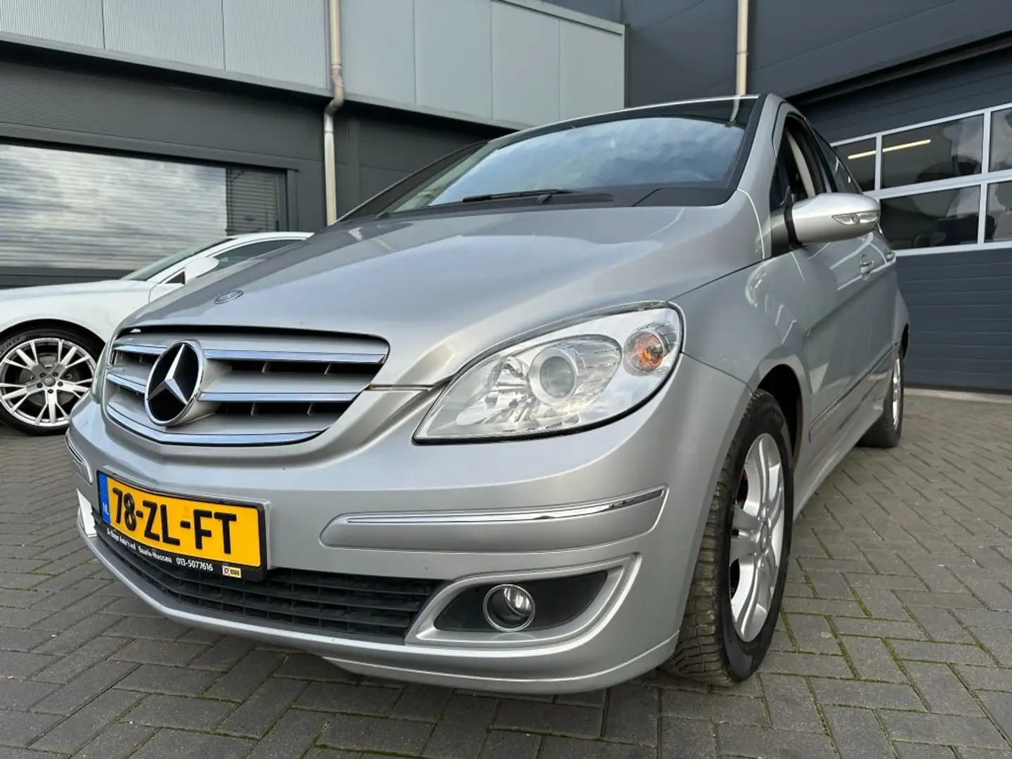 Mercedes-Benz B 170 1.7 Blue Efficiency Airco, cruise control, Nieuwe Gris - 1
