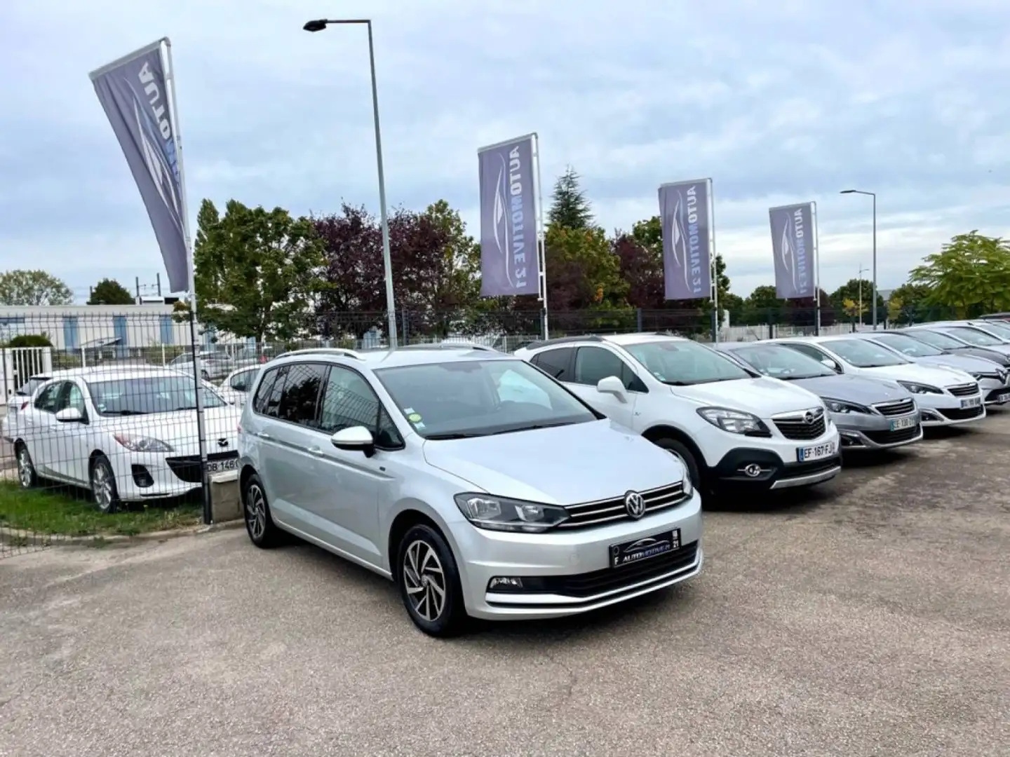 Volkswagen Touran III 2.0 TDI 150ch BlueMotion Technology FAP Confortline Business DSG6 7 places Gris - 2