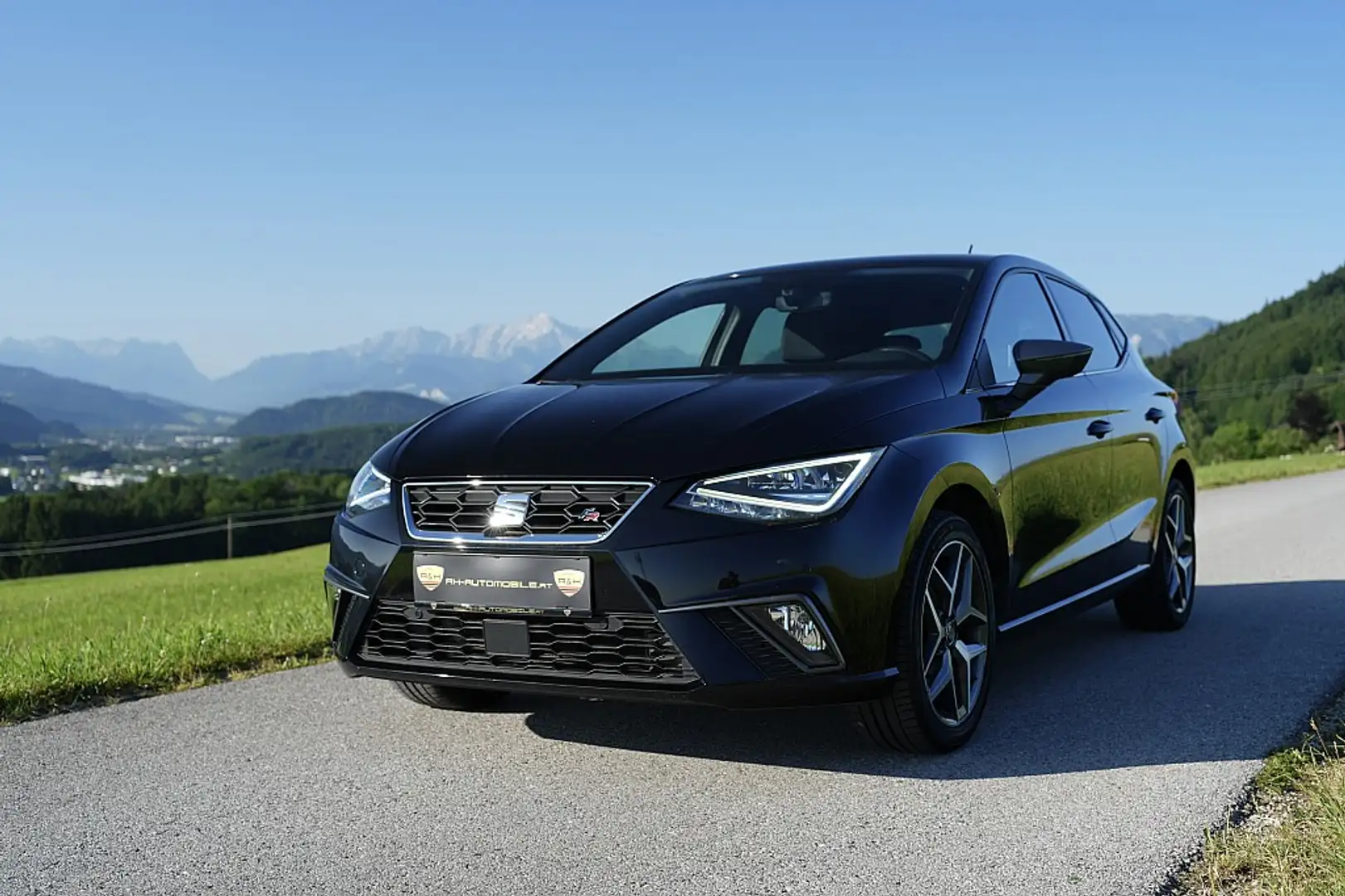 SEAT Ibiza 1,0 ECO TSI Xcellence, FR, Kamera, APP Connect... Schwarz - 1