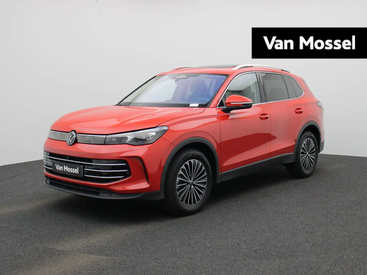 Volkswagen Tiguan 1.5 eTSI Elegance | 150 PK | Automaat | Mild Hybri Rood - 1
