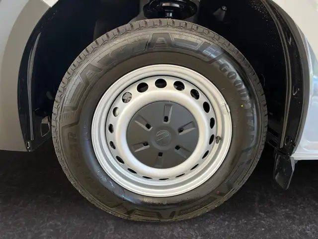 Volkswagen Transporter view 15