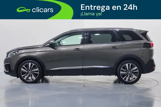 Peugeot 5008 view 8